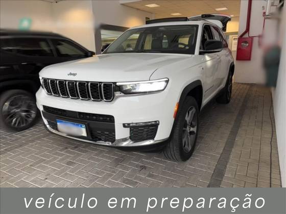 JEEP GRAND CHEROKEE 2.0 TURBO HÍBRIDO 4XE AT8 JEEP GRAND CHEROKEE 2.0 TURBO HÍBRIDO 4XE AT8